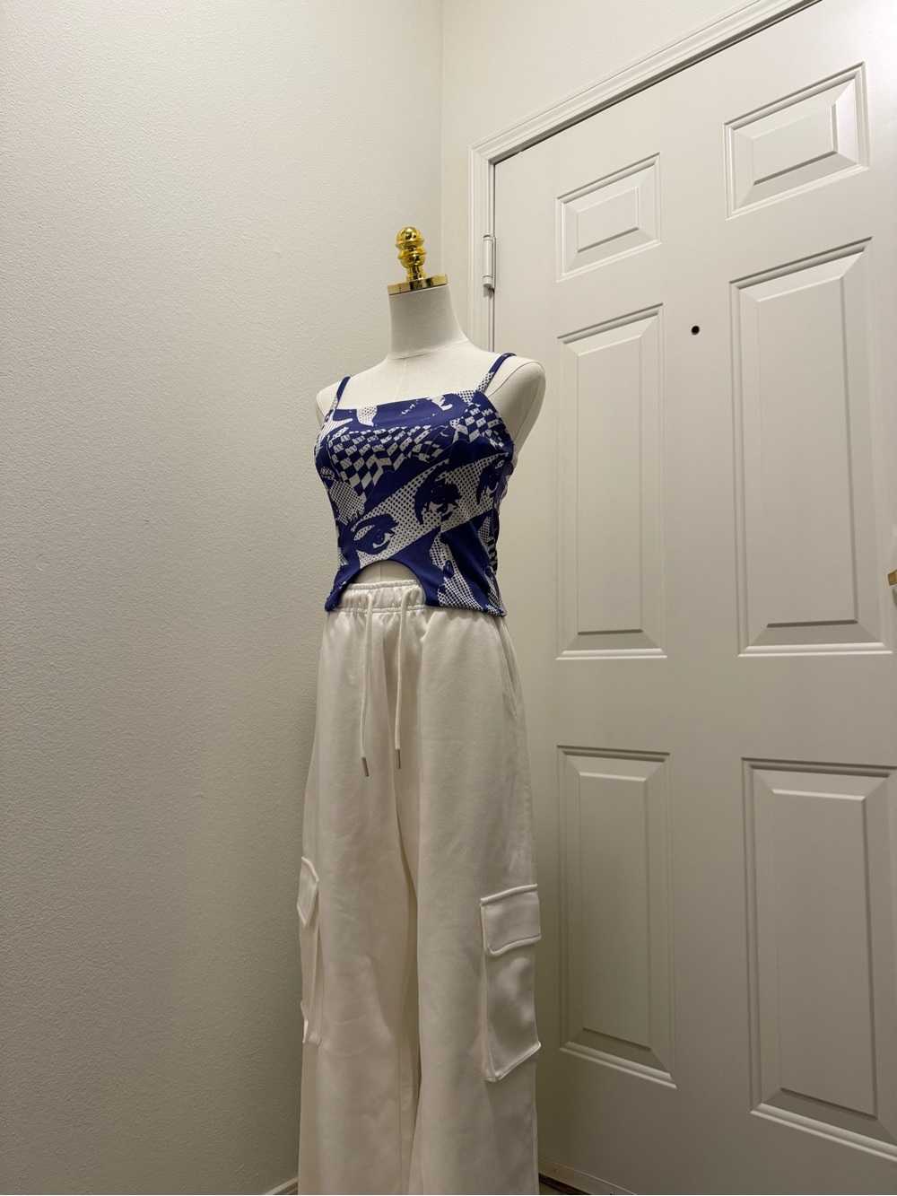 Forever 21 Blue Graphic Crop Tank with White Wide-Leg Cargo Pants
